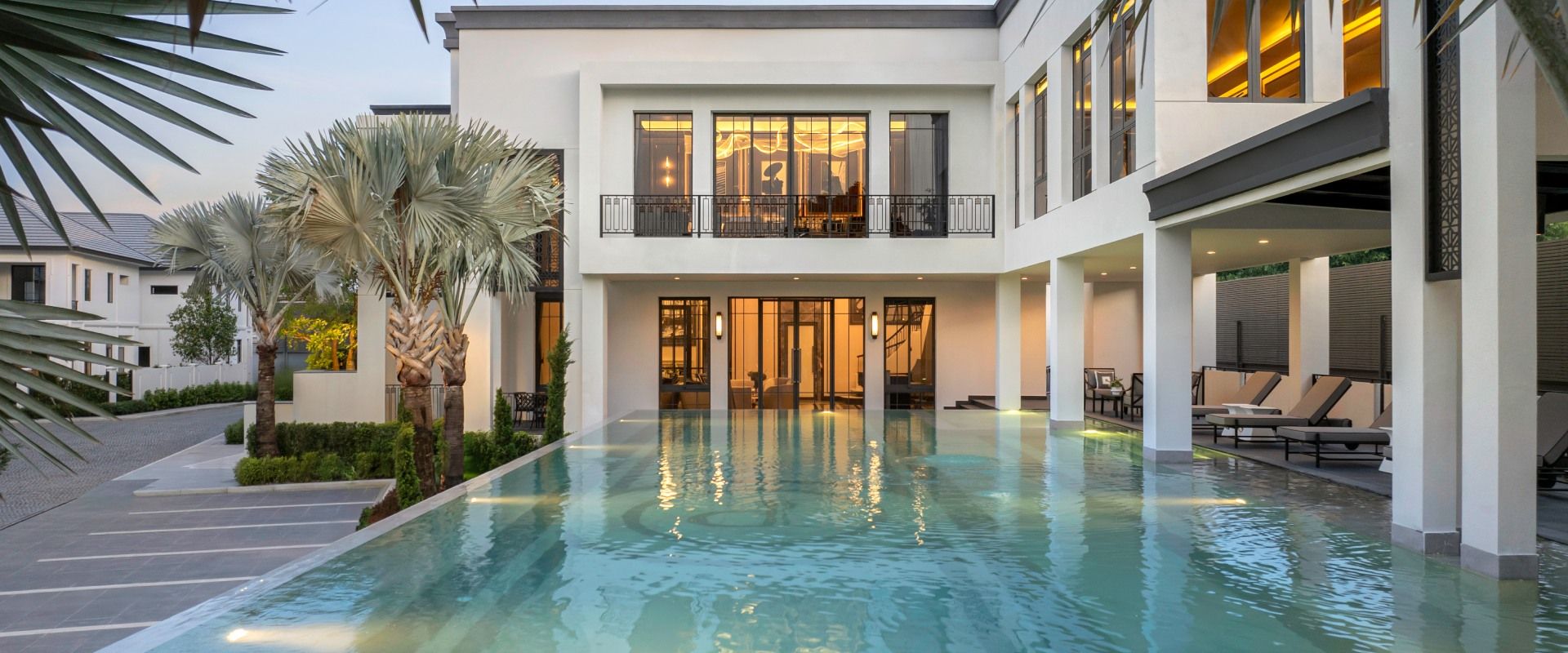 Thepalm Watcharapol