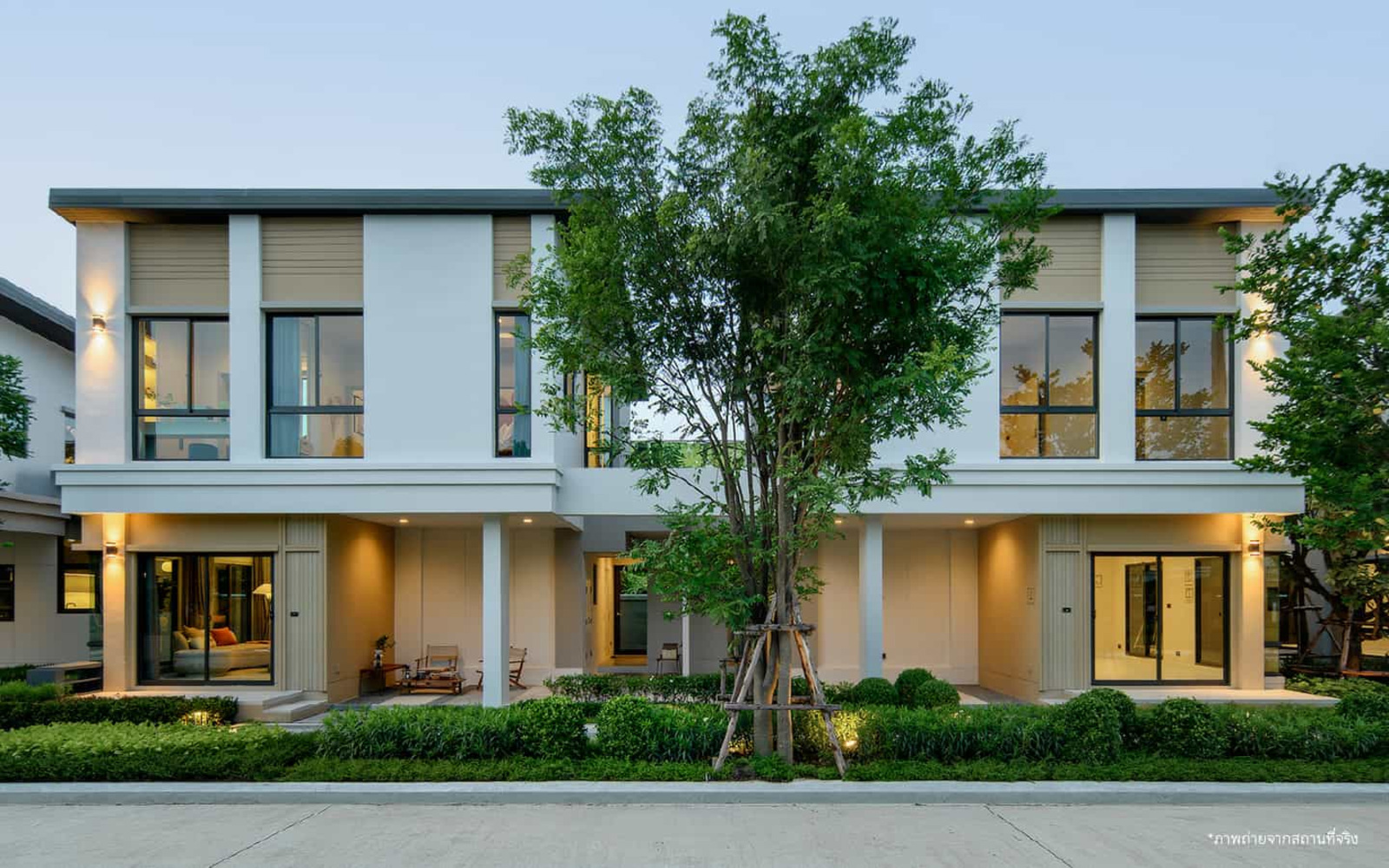 Venue Id Ramintra Minburi — driveway 1